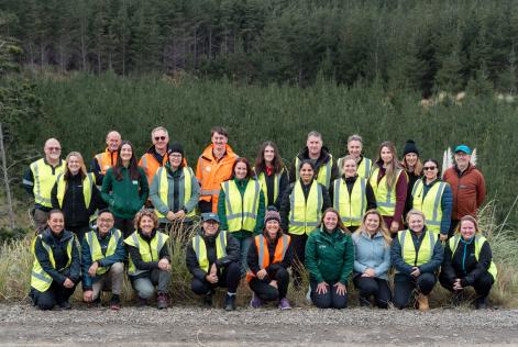 2025_FSC ANZ_New Zealand_FSC Forest Walk Group Photo of Attendees, Matariki and Manulife Staff and FSC ANZ team_(c)FSC ANZ_Angelo Giannoutsos.jpg